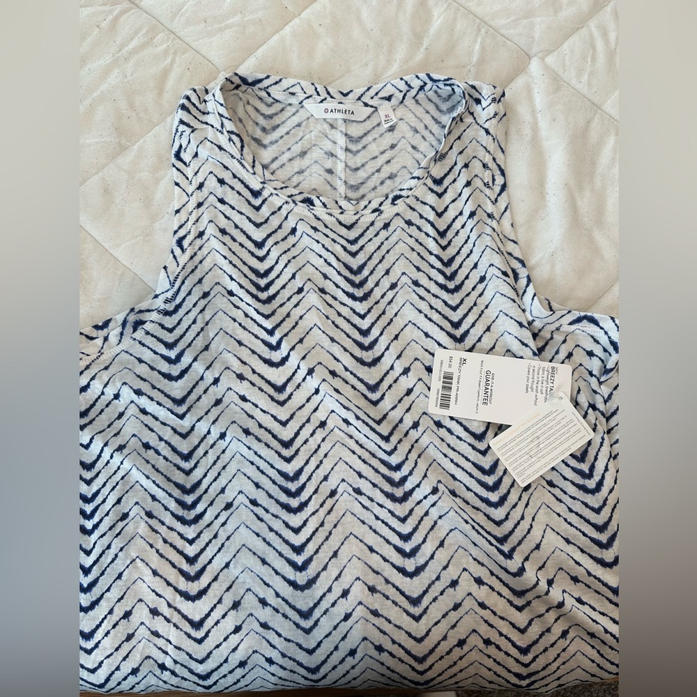 Athleta breezy tank